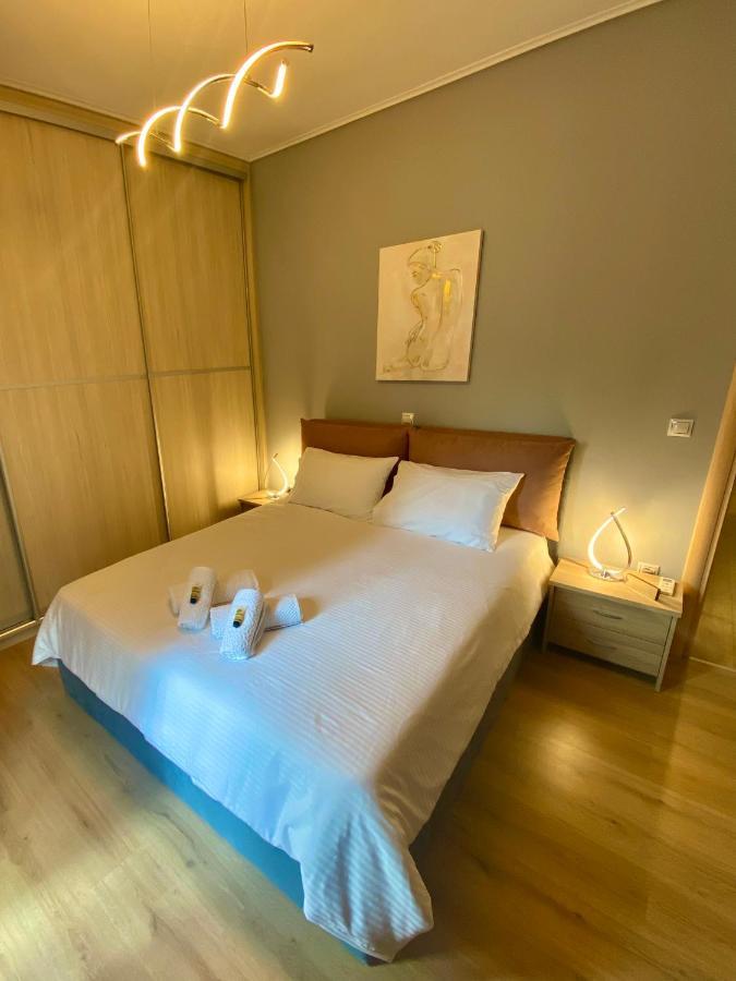 Luxury Suite 10' From The Center Atena Exterior foto